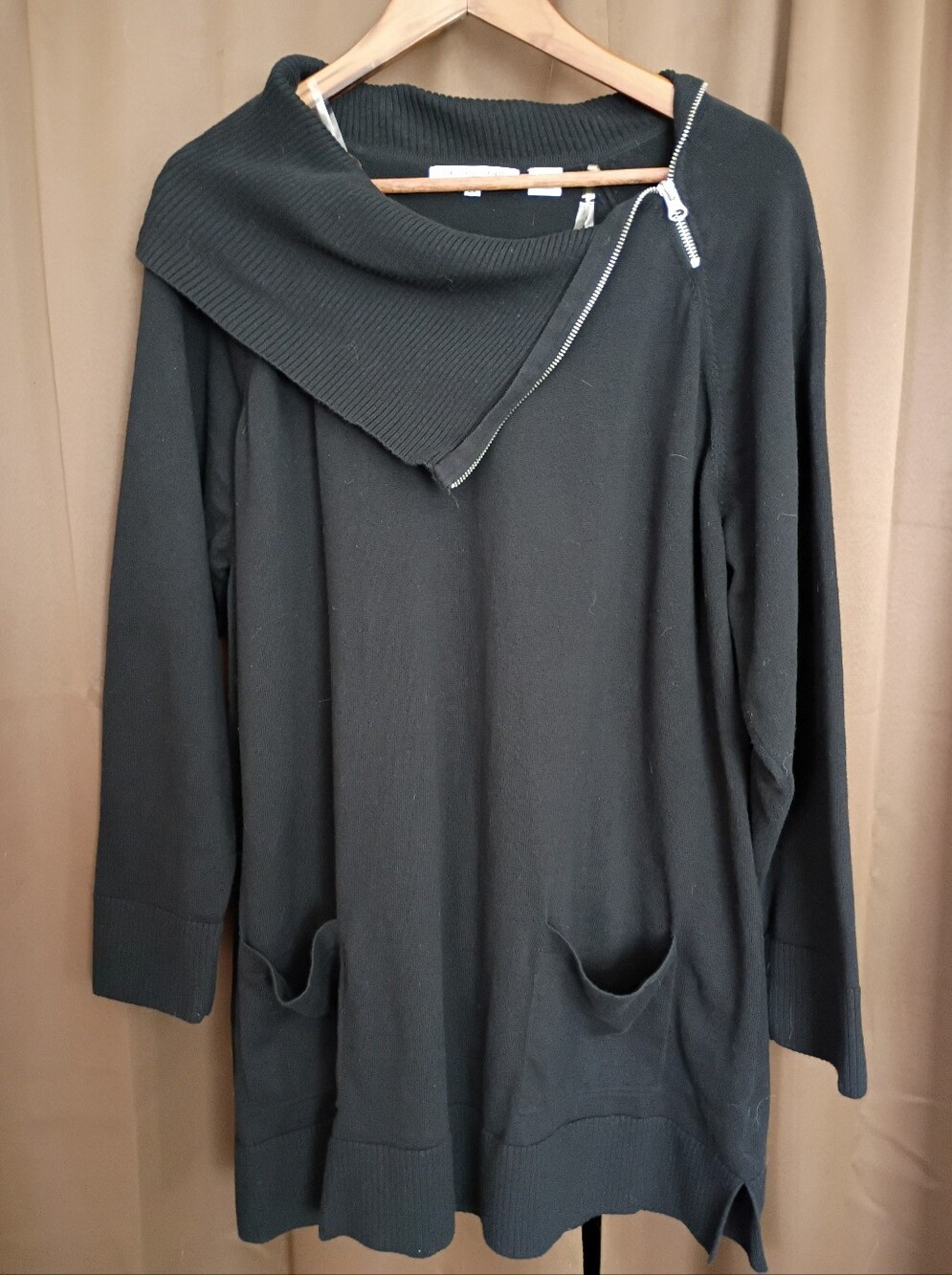 Cozy Eight Eight Eight Black Cowl Neck Sweater Tunic with Zipper. 2X